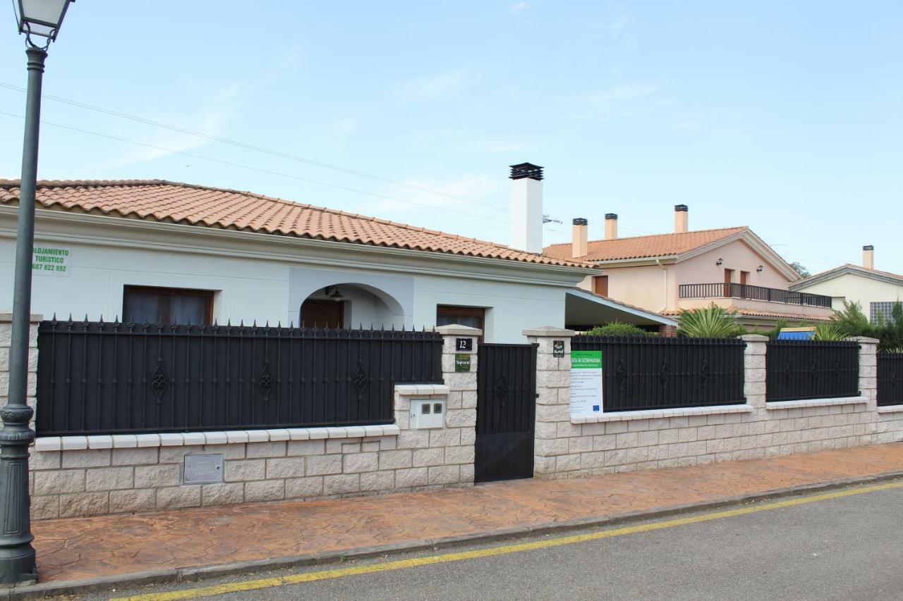 Villa Sierra De Gata Santibanez el Alto Exterior photo